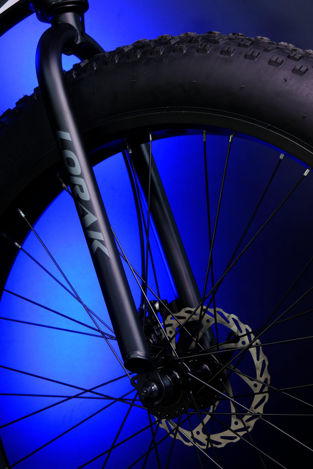 LORAK FAT Safe 26 Матовый Чёрный/Белый рама 19 (на рост 171-182)